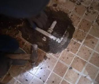 鸡东卫生间漏水维修公司为您分享下卫生间渗水如何处理及注意事项